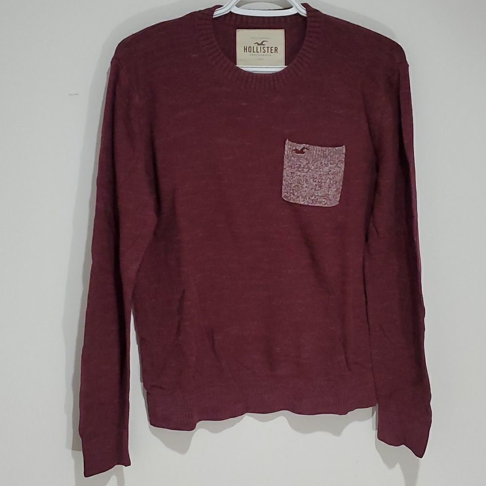 hollister small maroon crewneck long sleeve sweater